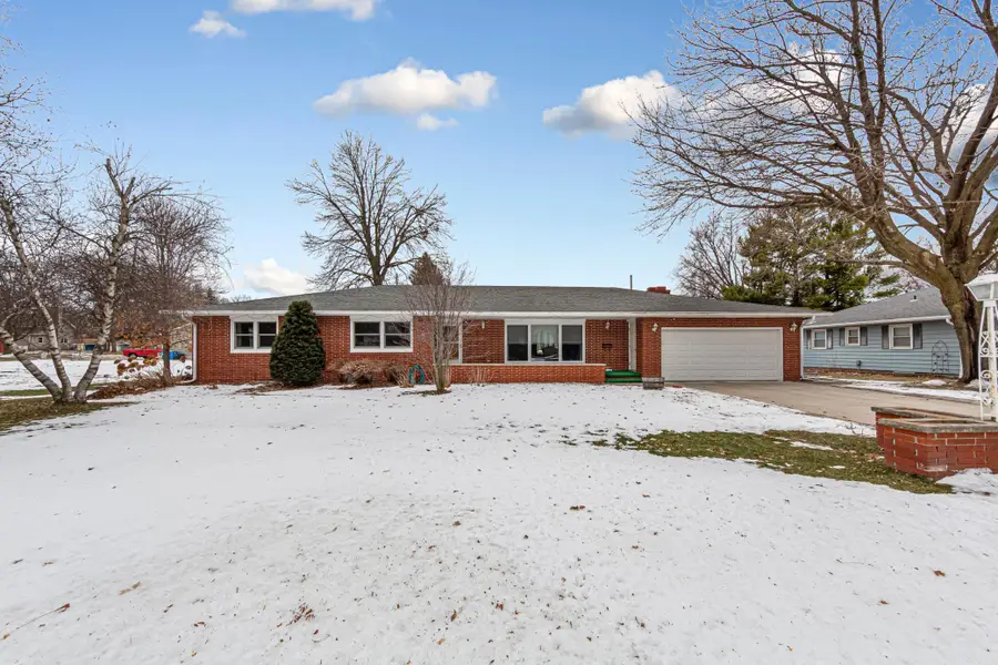 421 Mcindoe Street, Owatonna, MN 55060 - #3