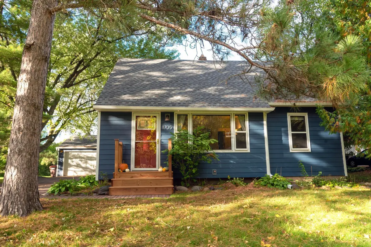 1705 Lark Avenue, Maplewood, MN 55109 - #1