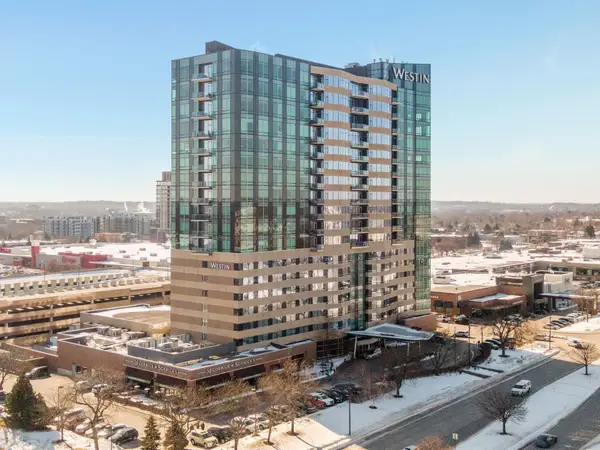 3209 Galleria #1407, Edina, MN 55435