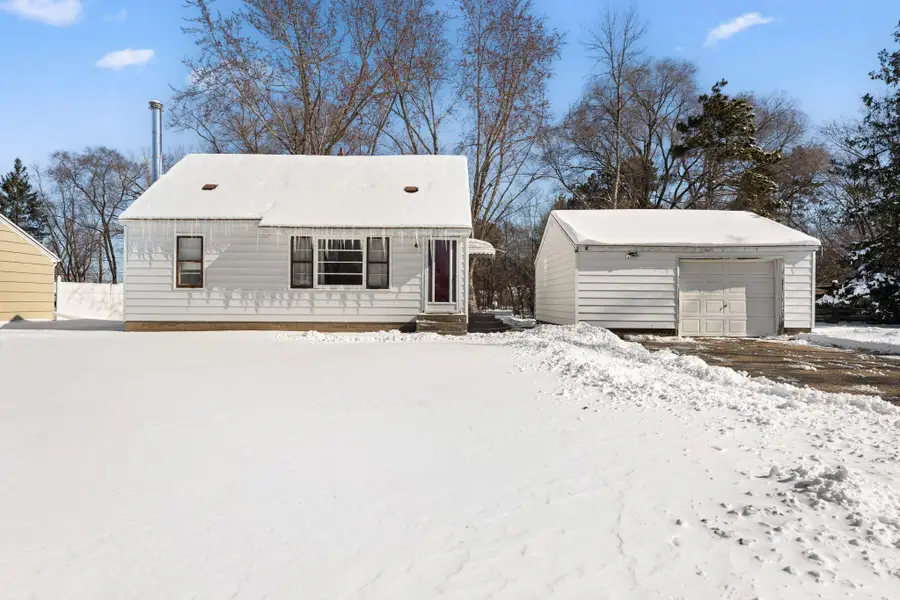 2331 108th Avenue Nw, Coon Rapids, MN 55433 - #2