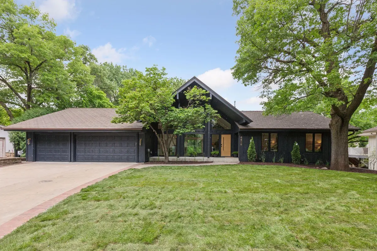 6608 Pawnee Road, Edina, MN 55439 - #1