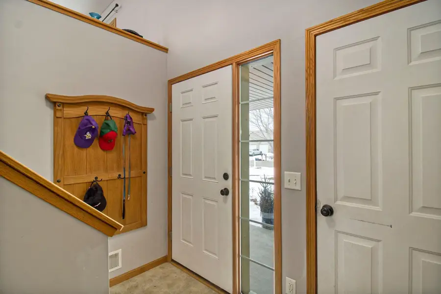 621 Cottonwood Street Ne, Lonsdale, MN 55046 - Image #3