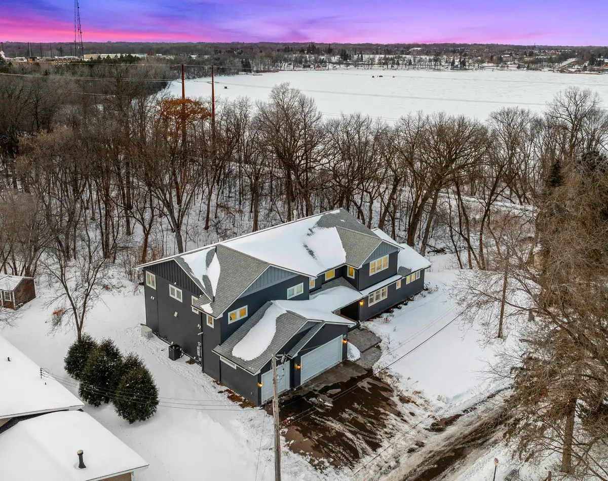 925 Minnesota Lane N, Plymouth, MN 55447 - #1