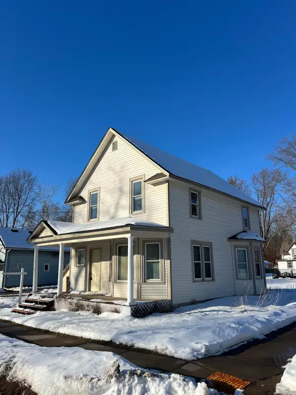 231 E River Street, Woodville, WI 54028