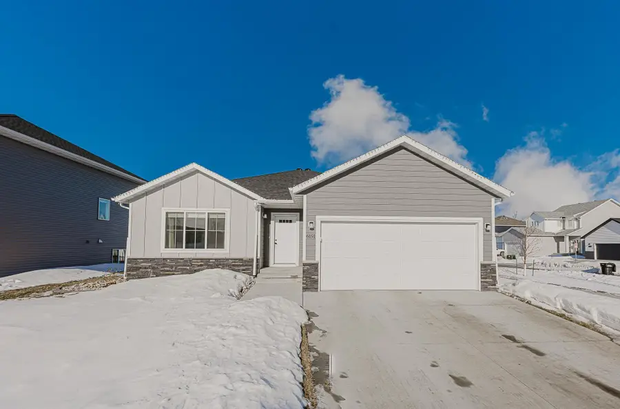 6191 Martin Lane W, West Fargo, ND 58078 - Image #2