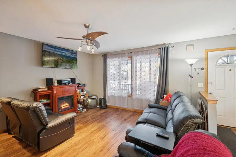 38509 8th Avenue, North Branch, MN 55056 - Image #3