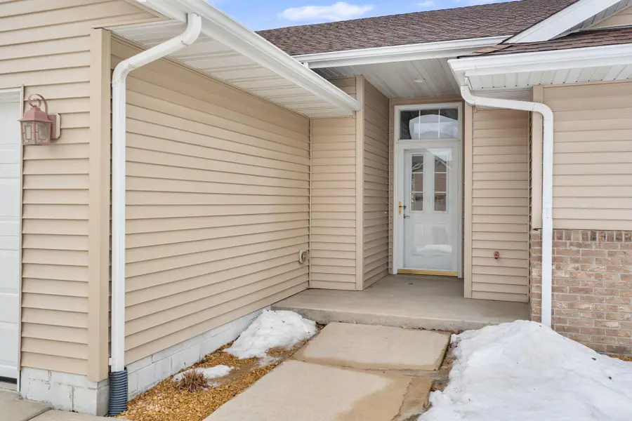 2495 Mossy Creek Drive Ne, Owatonna, MN 55060 - #3