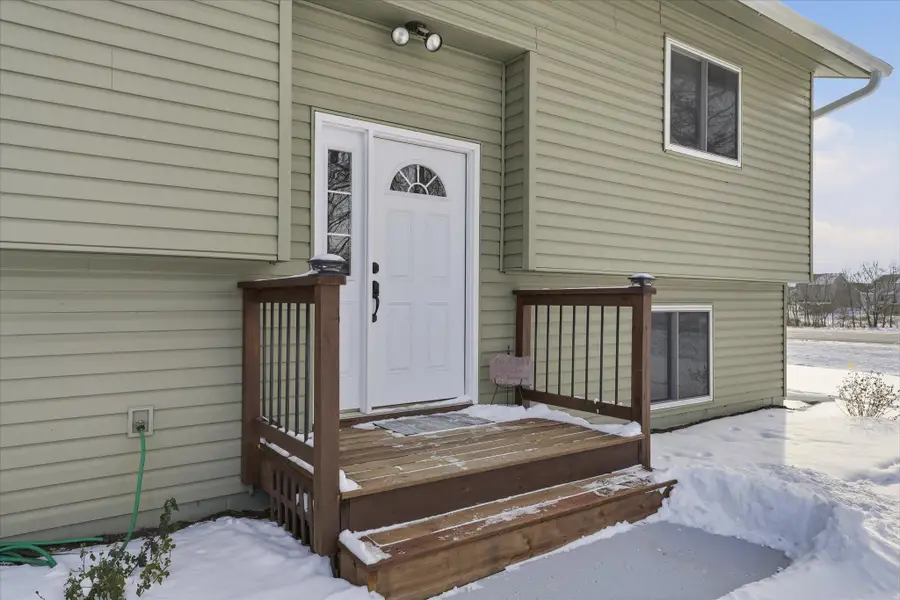 1034 Janett Avenue Ne, Saint Michael, MN 55376 - #2