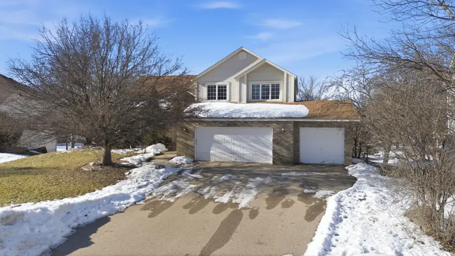 16657 Hutchinson Drive, Lakeville, MN 55044 - #3