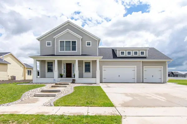 4717 11th Street W, West Fargo, ND 58078