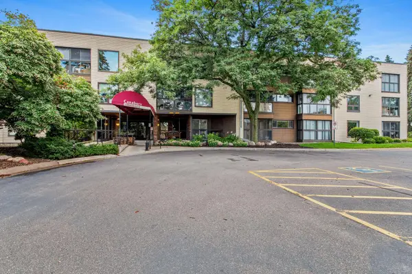 2485 Canabury Drive #206, Little Canada, MN 55117