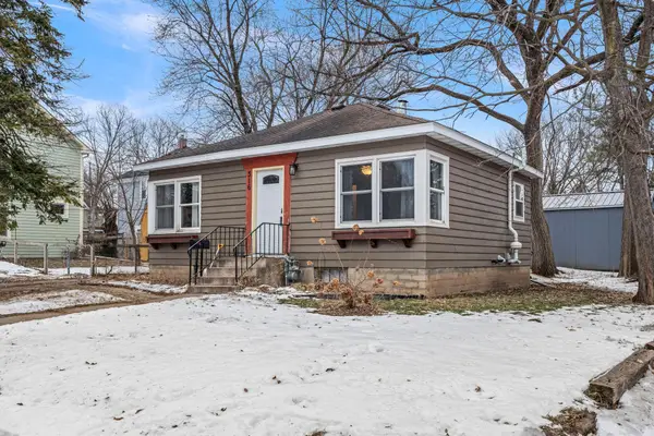 316 8th Street E, Northfield, MN 55057