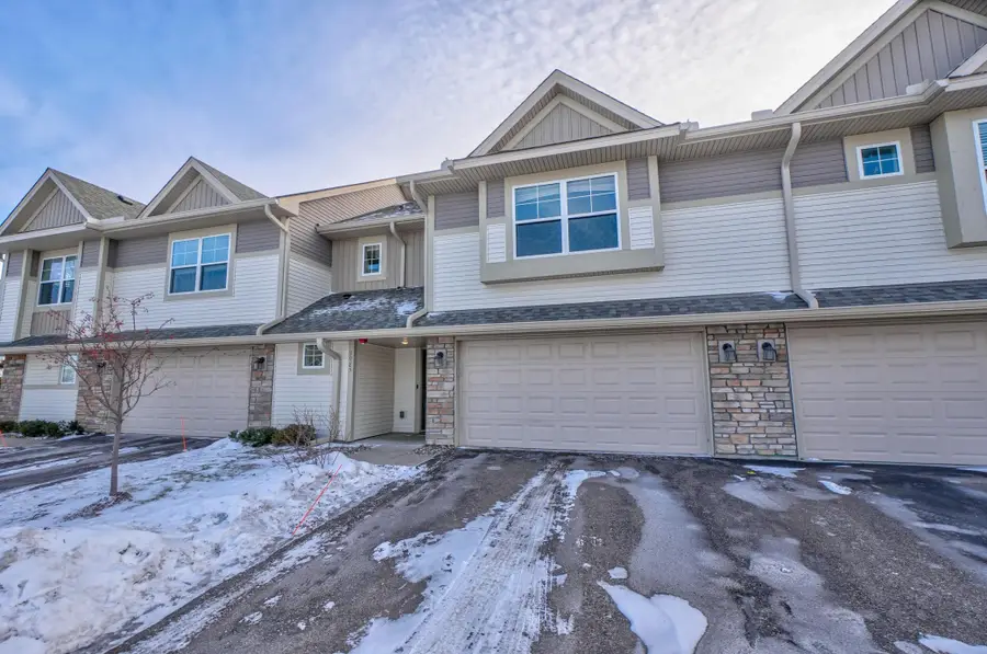 9985 5th Street Lane N, Lake Elmo, MN 55042 - #2