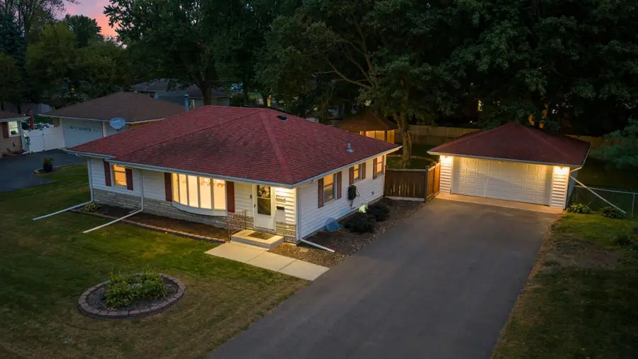 6216 Winnetka Avenue N, Brooklyn Park, MN 55428 - Image #2