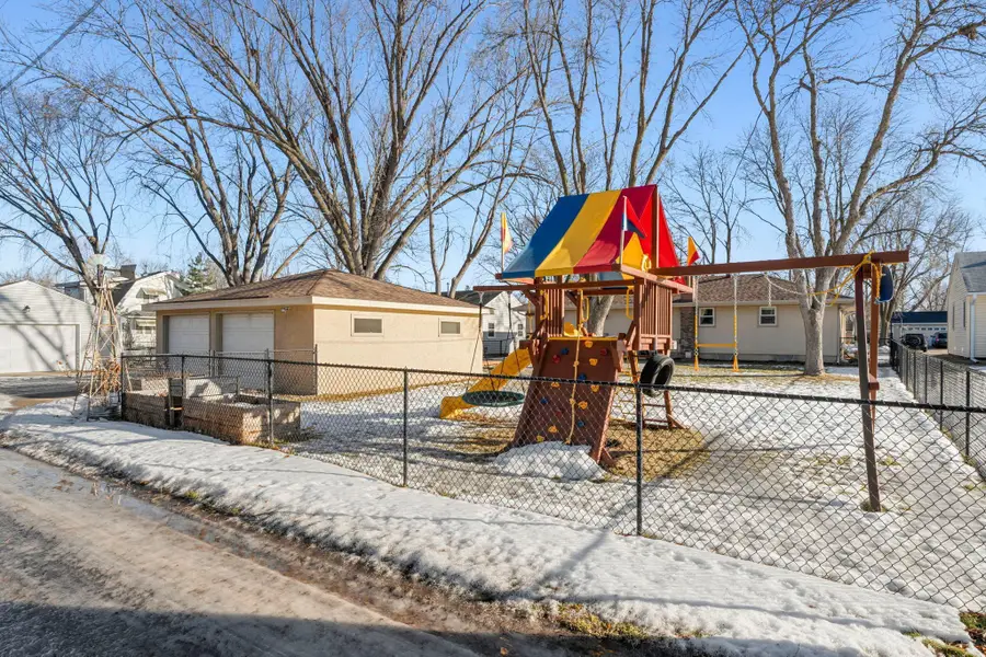 914 Lewis Street S, Shakopee, MN 55379 - #2