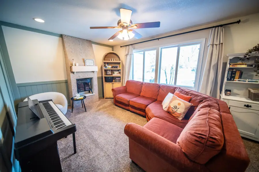 706 1st Street Ne, Kasson, MN 55944 - #3