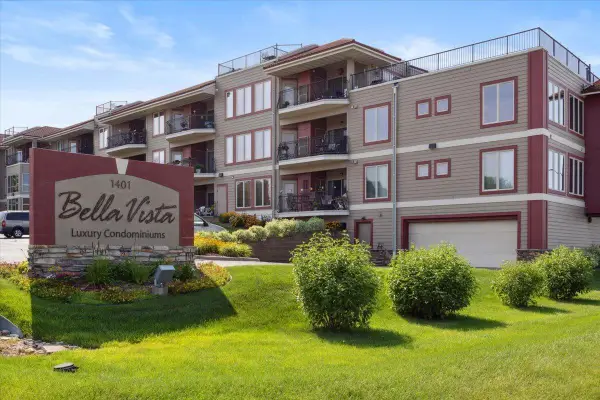 1401 N Lakeshore Drive #209, Lake City, MN 55041