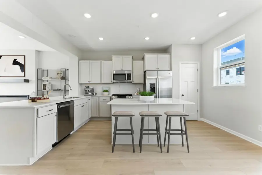 10380 Birchwood Circle, Victoria, MN 55318 - Image #2