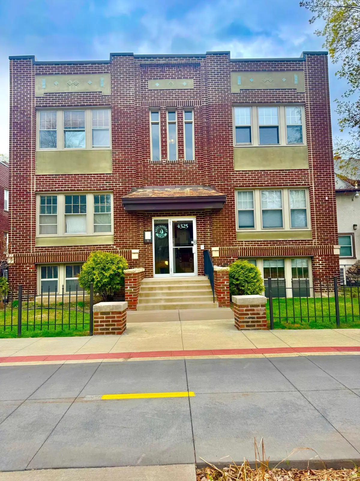 4325 Bryant Avenue S #D001, Minneapolis, MN 55409 - #1