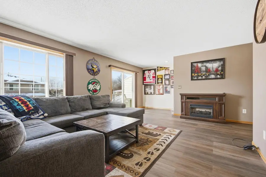 1579 County Road D E #E, Maplewood, MN 55109 - Image #3