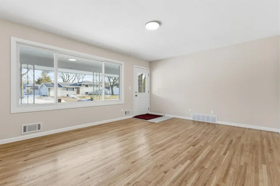 1312 Gary Drive, Saint Paul Park, MN 55071 - #3