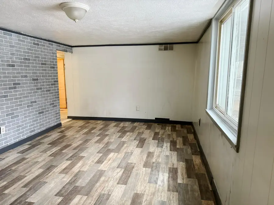 103 Bullis Street, Kenyon, MN 55946 - Image #3