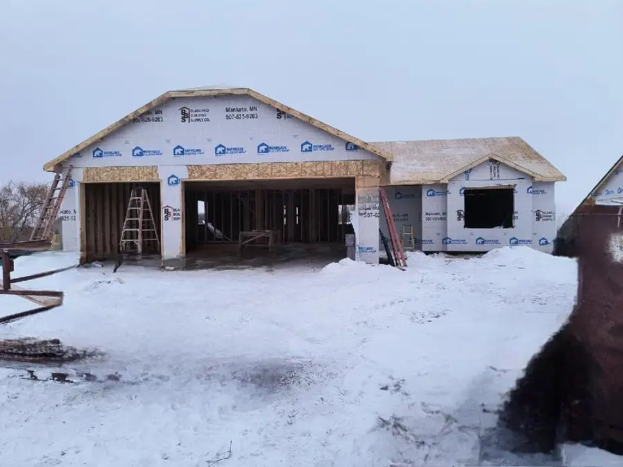 1104 8th Avenue Se, Waseca, MN 56093 - Image #2