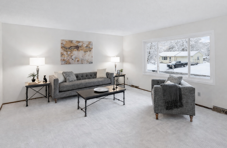 20420 Hughes Avenue W, Lakeville, MN 55044 - #2