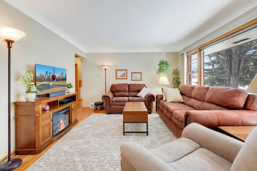 2728 Sheldon Street, Roseville, MN 55113 - Image #3