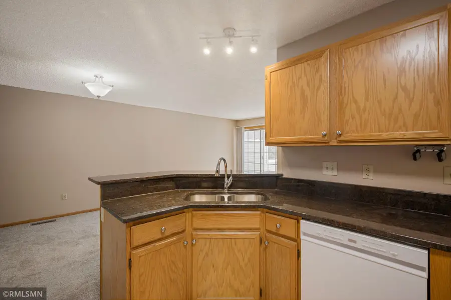 4075 Wilshire Circle, Shoreview, MN 55126 - #3