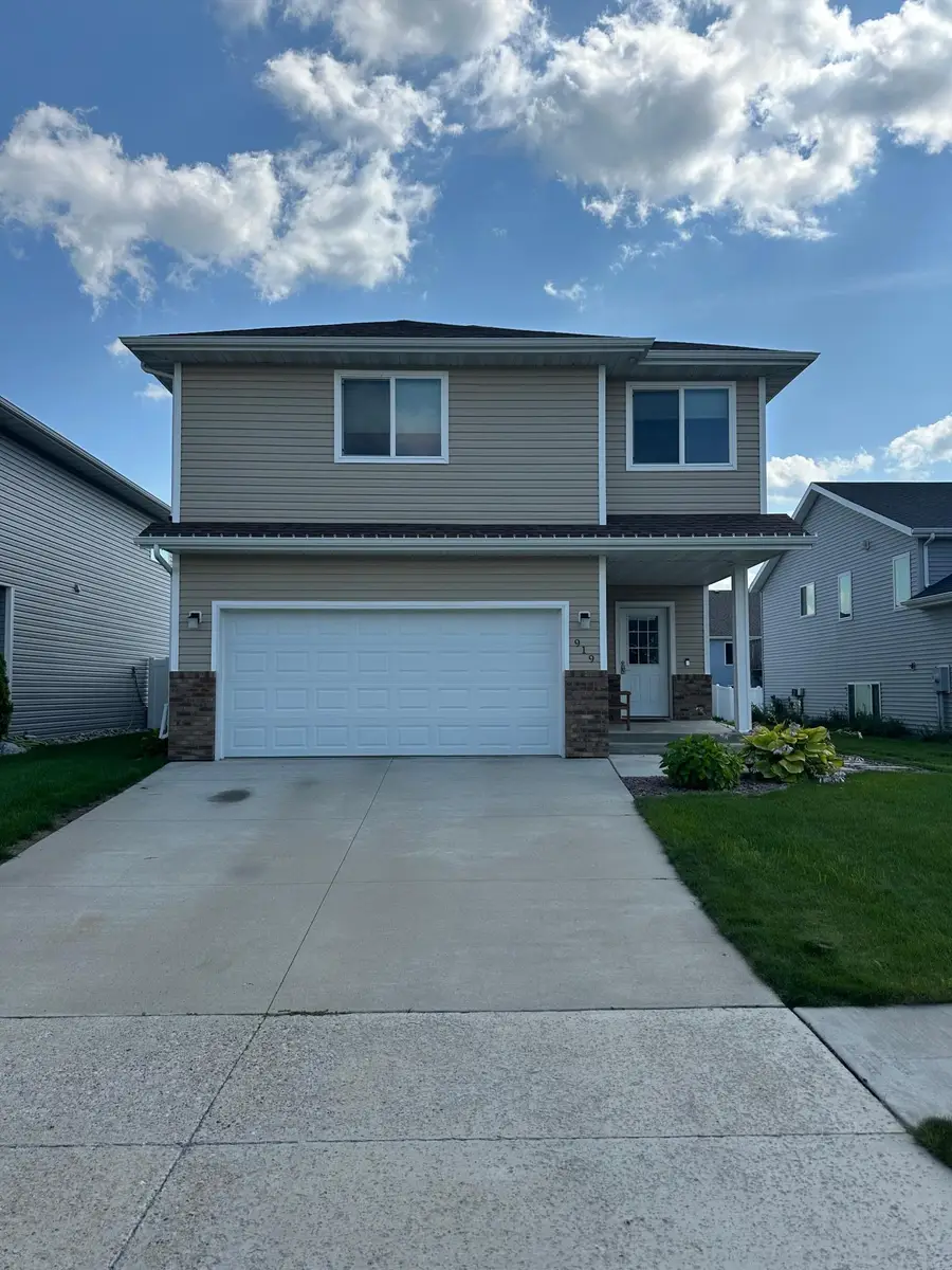 919 29th Avenue W, West Fargo, ND 58078 - Image #2