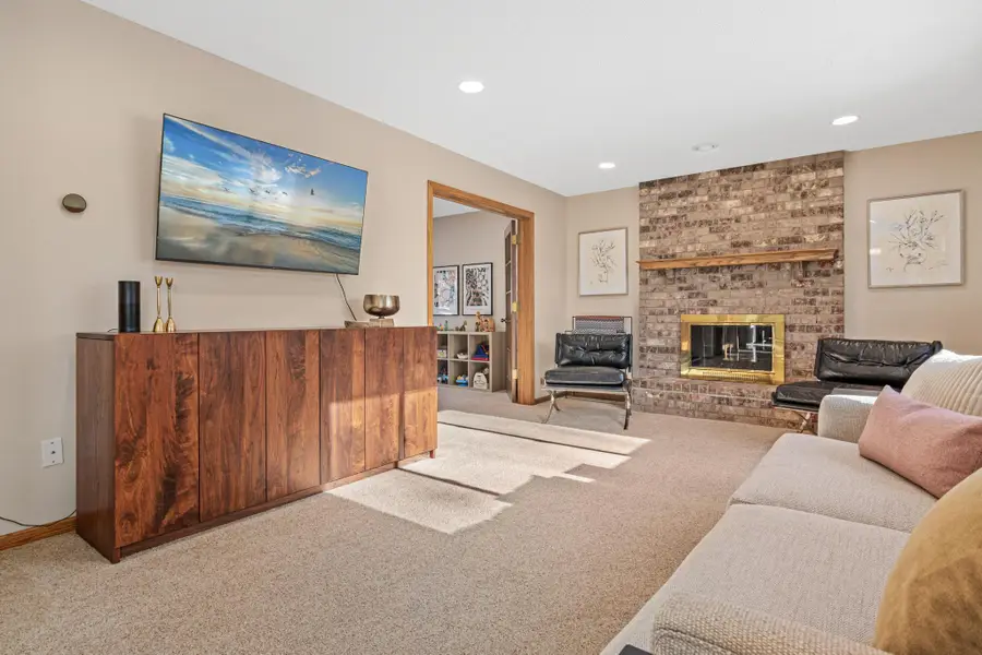 13925 Duluth Court, Apple Valley, MN 55124 - #3