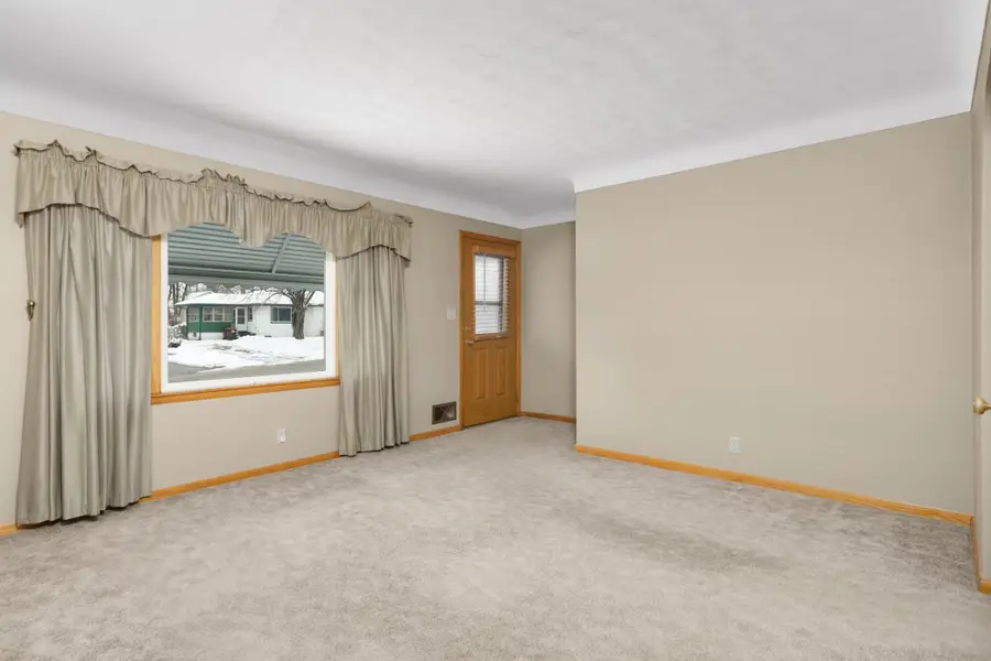 821 9th Avenue S, South Saint Paul, MN 55075 - #2