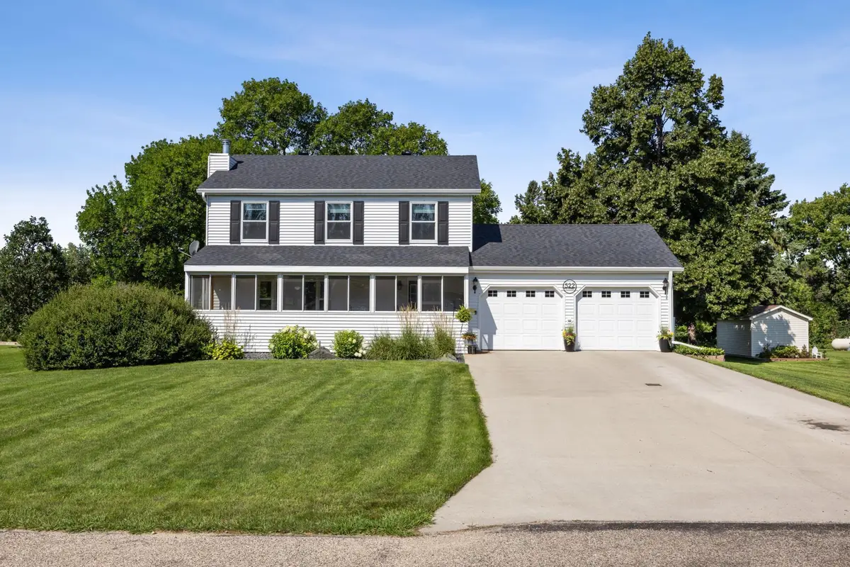 522 9th Avenue S, Casselton, ND 58012 - #1