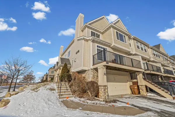 4332 Victor Path #1, Hugo, MN 55038