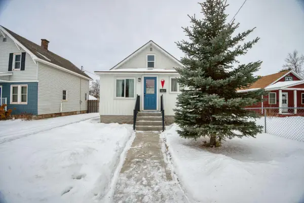 1521 15th Avenue E, Hibbing, MN 55746