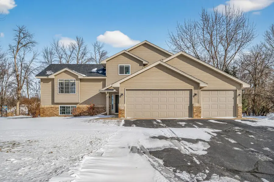 23076 Creekview Court, Rogers, MN 55374 - Image #2