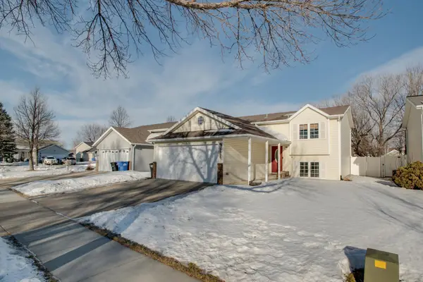 2825 35 1/2 Avenue S, Fargo, ND 58104