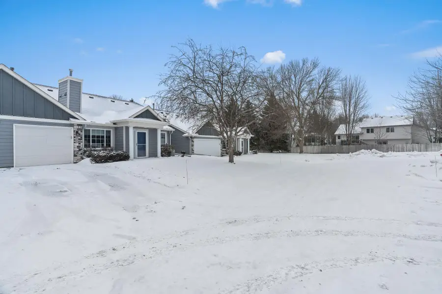 9909 Tamarack Cove, Woodbury, MN 55125 - Image #2