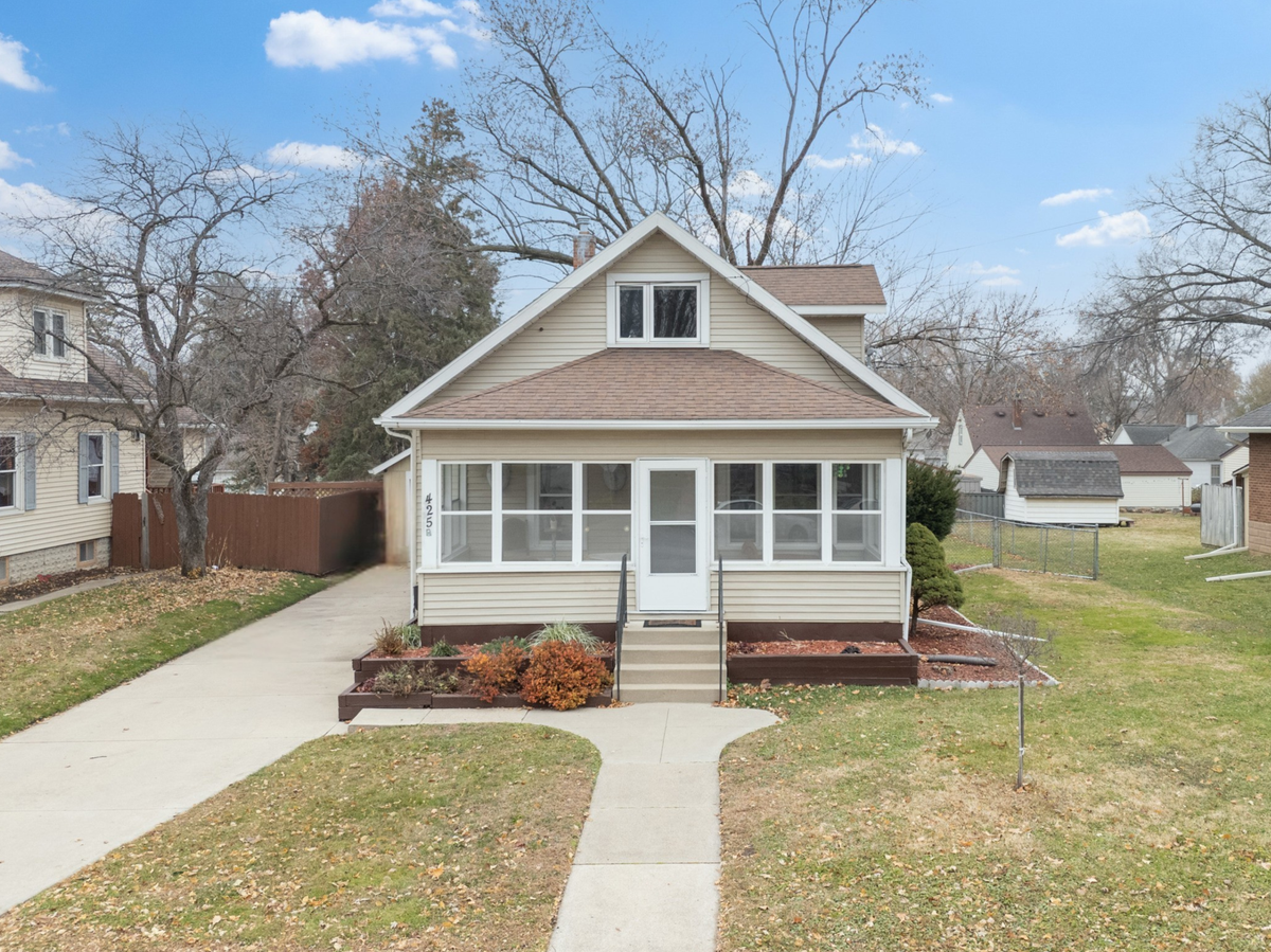 425 7th Street Nw, Rochester, MN 55901 - #1