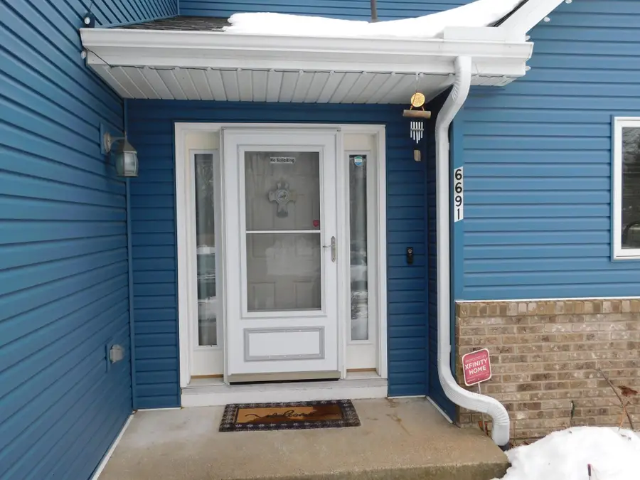 6691 13th St Circle N, Oakdale, MN 55128 - Image #2