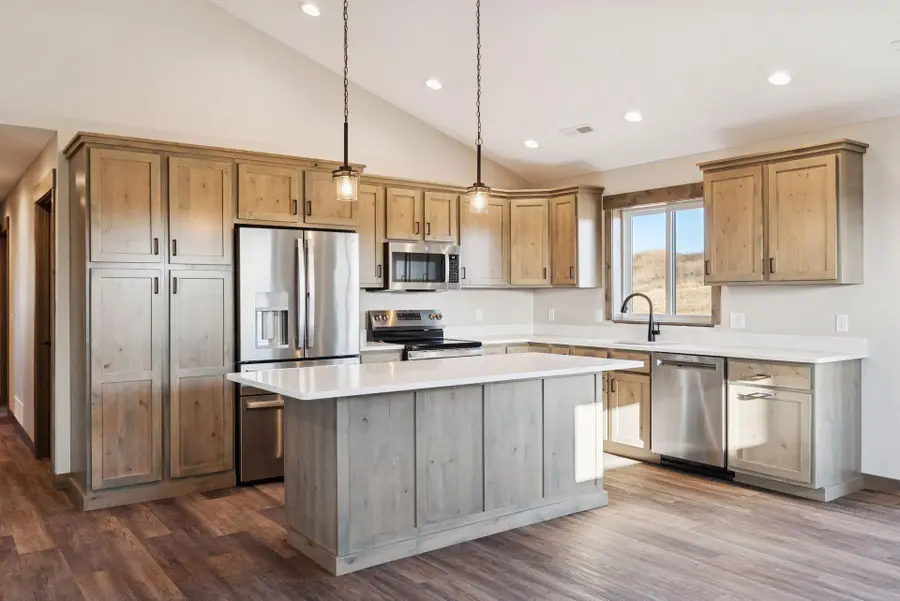 466 Coyote Way, New Richmond, WI 54017 - Image #2