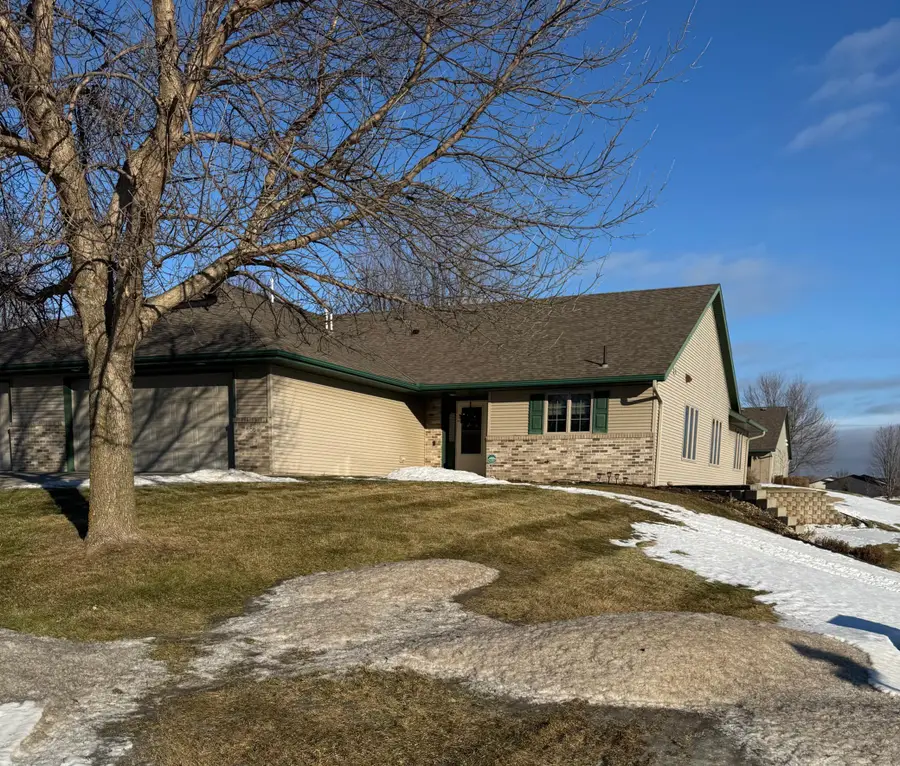 686 W River Drive, New London, MN 56273 - #2