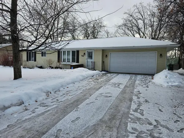 416 Sand Creek Drive Nw, Coon Rapids, MN 55448