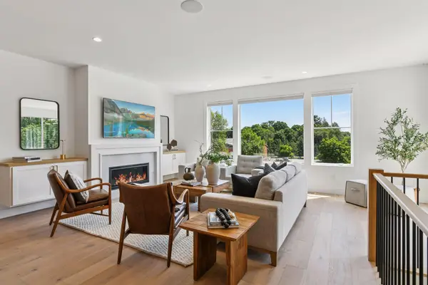 5625 Buffington Lane, Shorewood, MN 55331