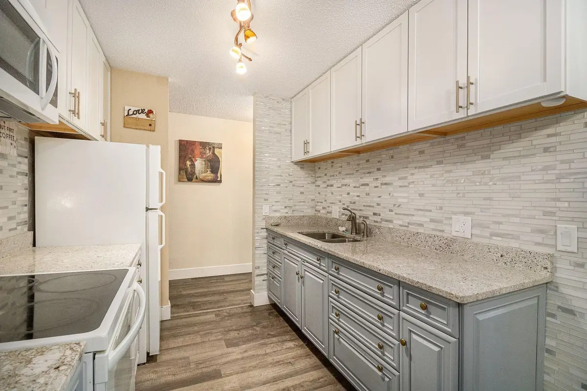 4001 Heritage Hills Drive #304, Bloomington, MN 55437 - Image #1