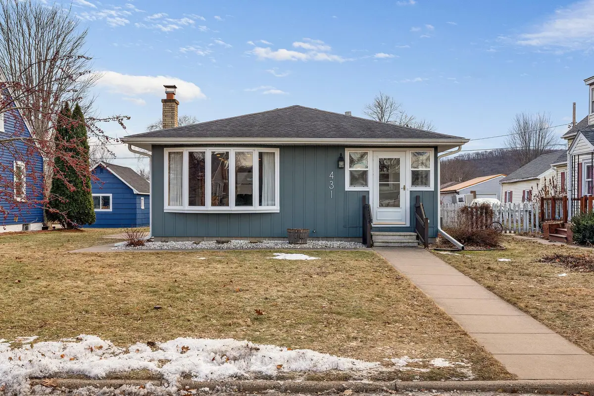 431 S 9th Street, La Crescent, MN 55947 - #1