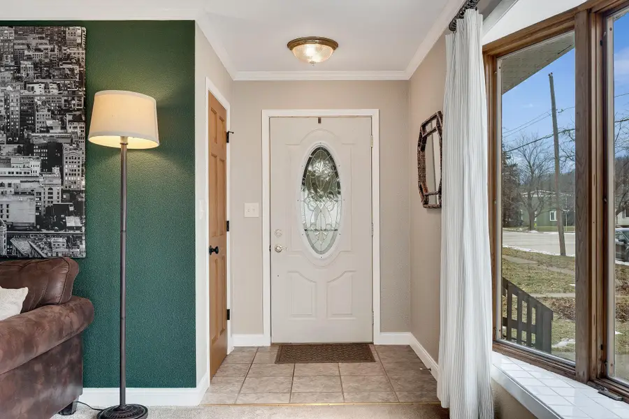 431 S 9th Street, La Crescent, MN 55947 - #2