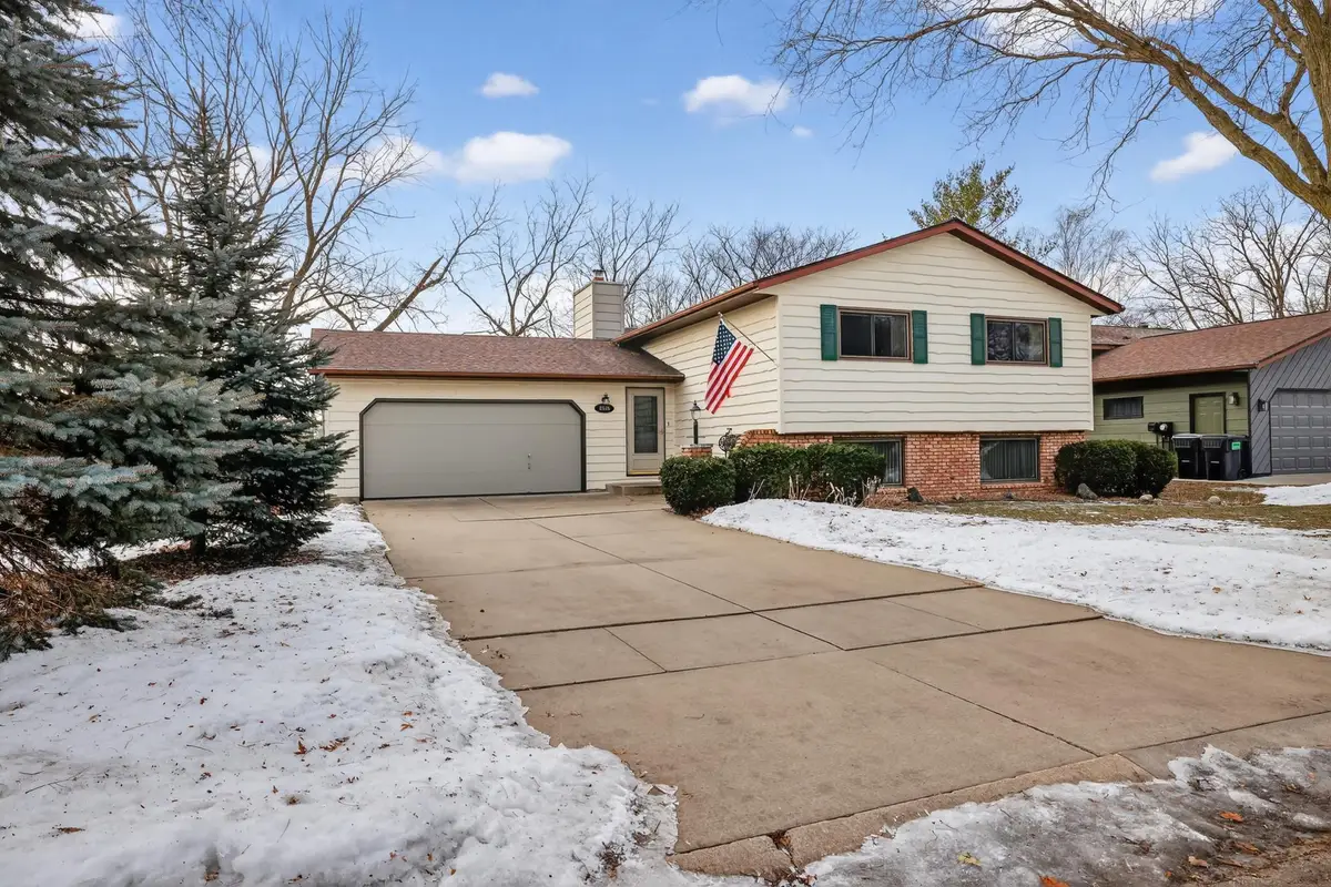 2335 2nd Avenue Sw, Rochester, MN 55902 - Image #1