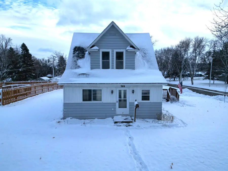 702 E Adolphus Avenue, Fergus Falls, MN 56537 - #2